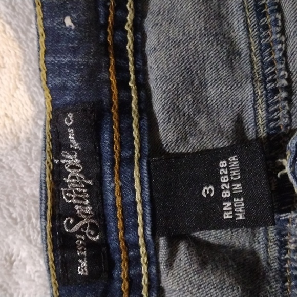 South Pole vintage embroidered junior size 3x26”L  jean cuffed - Picture 4 of 14